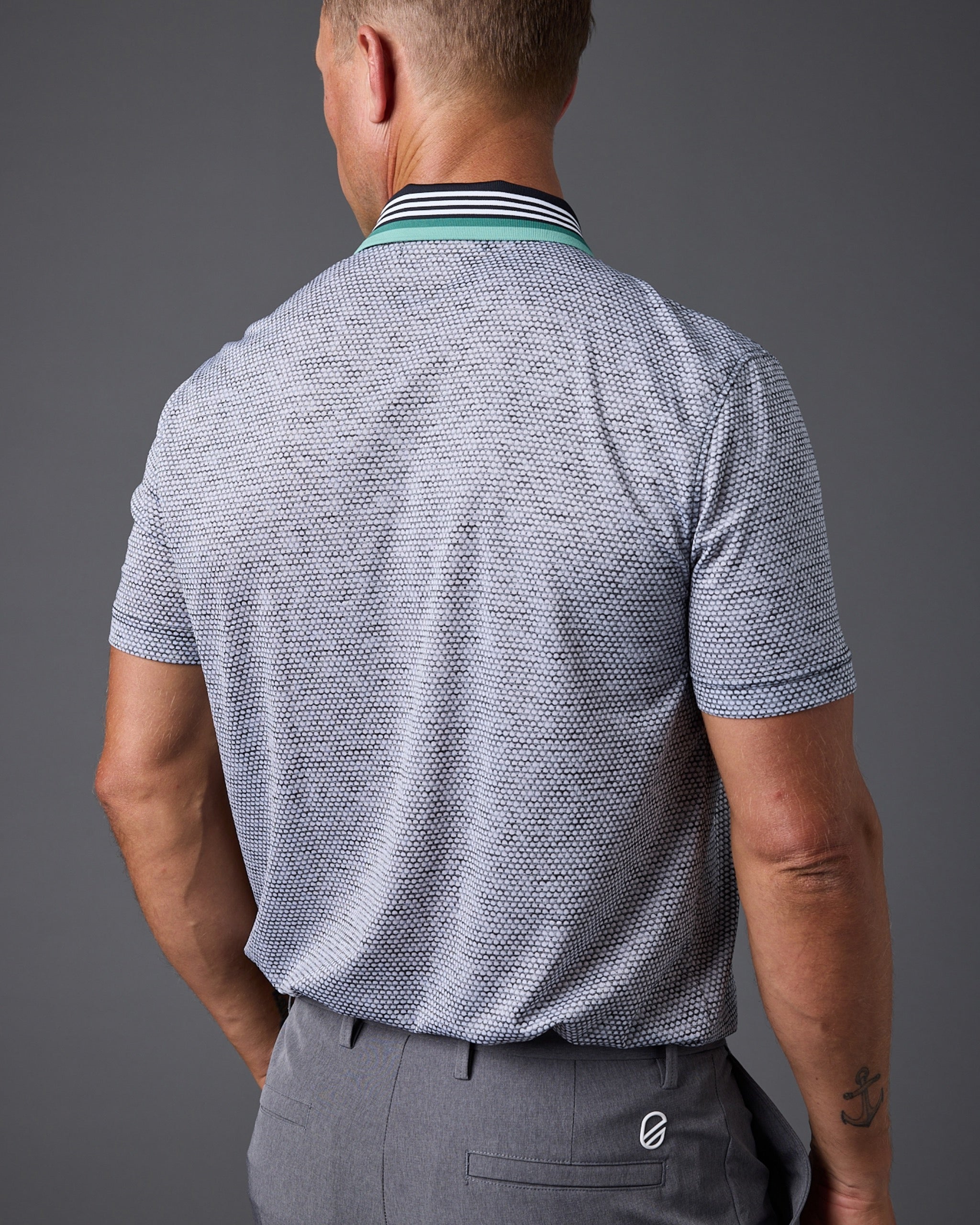 Beez Polo | White & Black